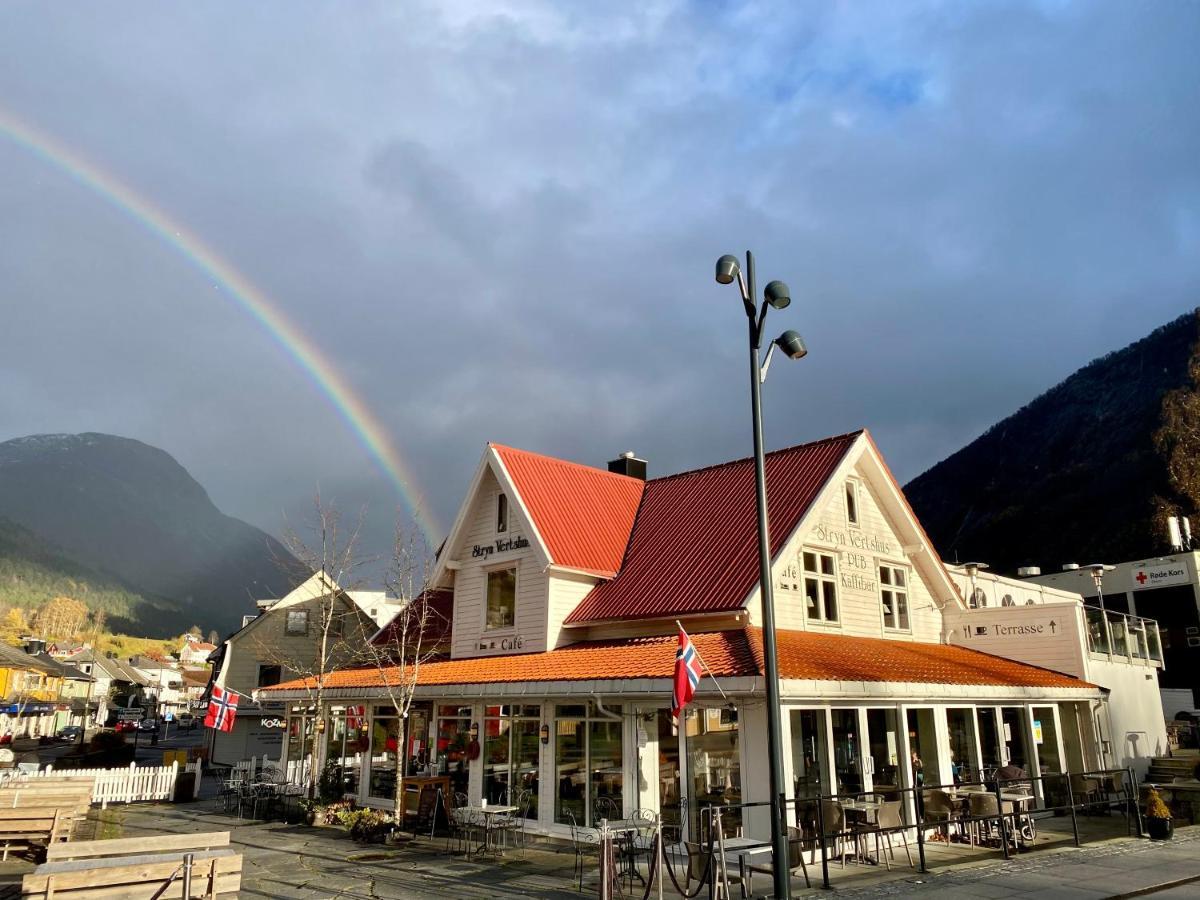 Stryn Kaffebar & Vertshus Esterno foto