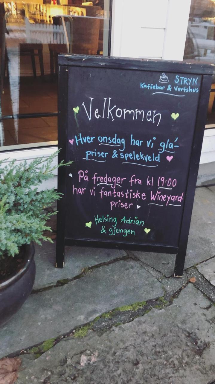 Stryn Kaffebar & Vertshus Esterno foto
